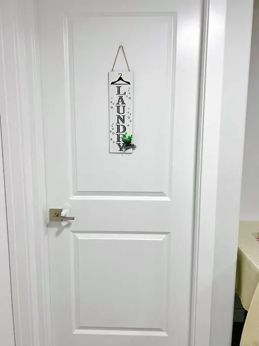Guest Suite In Southwest Edmonton Apartment