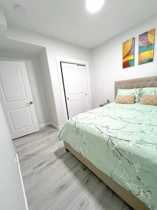 Guest Suite In Southwest Edmonton Canada